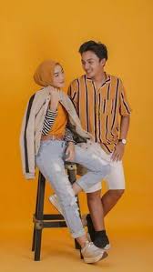 Artikel ini berisi foto prewedding hijab casual outdoor klasik vintage di hutan pinus imogiri jogja.foto prewedding dengan baju prewedding casual putih hitam.paket pricelist foto prewedding di jogja (jogja pre wedding photos) reza+azhari by poetrafoto photography, fotografer prewed di jogja, fotografer prewedding jogja, yogyakarta pre wedding photographer indonesia. 49 Ide Prewedding Hijab Di 2021 Fotografi Pengantin Pose Perkawinan Foto Perkawinan