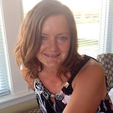 What are some suggestions for a 4 bedroom house or apartment in Florida for  a May move-in?