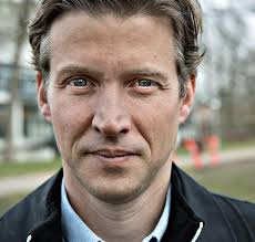 The Industries of the Future: Ross, Alec: 9781476753669: Amazon.com: Books