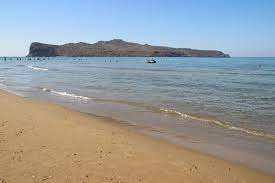 Το eden beach hotel στην αγία μαρίνα, είναι ένα παραλιακό συγκρότημα, μόλις 9 χιλιόμετρα από τα χανιά, με μεγάλη πισίνα, και ατελείωτη αμμώδη παραλία της αγία μαρίνας, βραβευμένη με γαλάζια σημαία. Agia Marina Xania Xania Paralies Ths Krhths Elizabeth Estate Agency