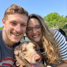 6'6 e 250 ainda é musculoso bom físico do Batman