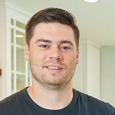 Chris Iles's Instagram, Twitter & Facebook