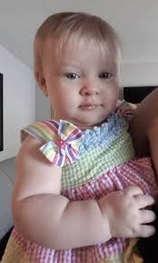 Hi all! I just wanted to introduce myself and share a photo I took last  year at my Mother's home in Calumet, City, Illinois. I was truly cheerful  at that time😁