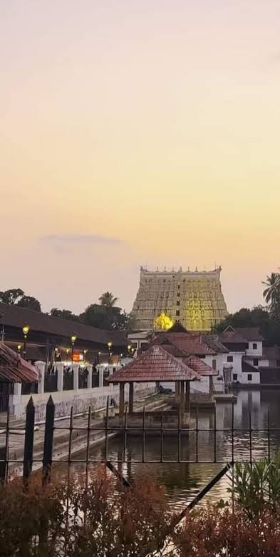 Sree Padmanabh Swamy Temple, Trivandrum - Early 1900 . Sadly all the other structures except the big tall one on the left side which hold the Clock tower had been erased to