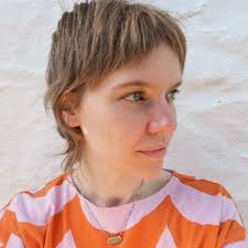 Emma Dove (@EmmaDoveFilm)