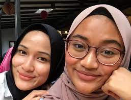Terbaru, satu video telah dimuatnaik di laman instagram si cilik ini yang menunjukkan gelagatnya sebelum tidur. Adik Hanis Zalikha Diminta Putihkan Kulit Media Hiburan