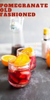 This Pomegranate Old Fashioned Cocktail Recipe Is A Classy Cocktail That Has A Full Bodied Seasona Bourbon Recipes Drinks Alcohol Recipes Pomegranate Cocktails