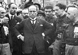 Storia, etimologia, ideologia del movimento politico fondato fascismo: 1930 Lo Scioglimento