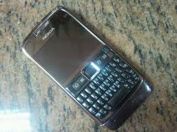 Already a hardcore opera mini user? Nokia E71 For 13k See Pics Technology Market Nigeria