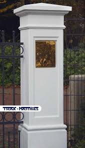 Zaunpfeiler Torpfeiler Zaunsaulen Aus Beton Pfeiler Pfeileraufsatz Tor Design Eingangstor Design Vorgarten Gestalten