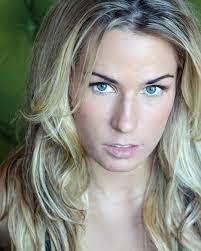 Crystal Pratt's Instagram, Twitter & Facebook