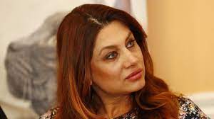 A padlás súgó bemutató 2001. Ezert Titkolja Horvath Eva Hogy Ki A Gyermekei Apja Kiskegyed