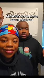 Darius Shows Walnuts