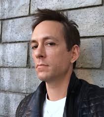 Elliott Slade's Instagram, Twitter & Facebook