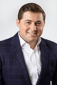 Steven Everest's Instagram, Twitter & Facebook