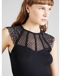 Isabella Schwarz's Instagram, Twitter & Facebook