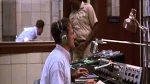 Good morning, vietnam / cast Barry Levinson Reveals That Robin Williams Was Struggling During Making Of Good Morning Vietnam