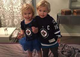 He was originally drafted in 2004 by the carolina hurricanes and won the stanley cup with them in 2006. Update Winnipeg Jets Captain Andrew Ladd Traded To Chicago Blackhawks Globalnews Ca