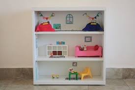 Como Hacer Casas De Munecas 4 Ideas Caseras Pequeocio Casas De Munecas Ideas De Casa De Munecas Como Hacer Casas