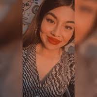 Anita Leon's Instagram, Twitter & Facebook