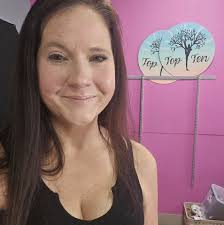 Hi everyone! We are looking for someone to watch our 3 dogs and 2 cats  during Thanksgiving week!🐶🐱 We have a fenced backyard so the dogs just  need to be let out