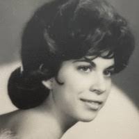 Diana Crowder's Instagram, Twitter & Facebook