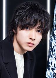 yamazaki kento おしゃれまとめの人気アイデア pinterest a r i s 顔 ミディアム ウルフ 山崎 賢人