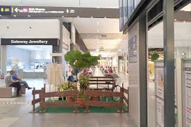 With its inviting beaches and exclusive resorts along with access to an historic fort and forest reserve, this is an ideal layover between you can take the star shuttle at the klia2 to go to puduraya bus terminal (pudu sentral). Kuala Lumpur Airport Flughafen Kuala Lumpur Mit Modernen Design