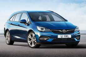 Facelifted 2020 Opel Vauxhall Astra Breaks Cover With Psa 3 Cylinder Engines Tech Carscoops