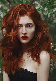 Pin By Aprilinwonderland On De Beaux Cheveux Rouge Red Hair And Red Lipstick Beautiful Red Hair Black Eyebrows