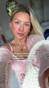 Enhance Your Look with Pink Aesthetic Styles