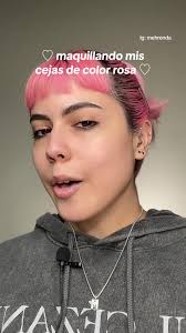Pelo Y Cejas Rosas