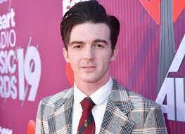 Miranda cosgrove interviews drake bell for teen! Drake Bell S Net Worth In 2020