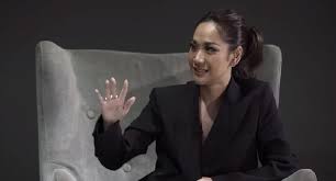 Ashraf sinclair salah dalam menyebutkan nama bcl dengan 'bunga cinta lestari'. Lttjnc Tcthgqm