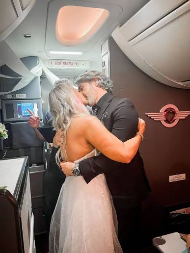 Couple marries at 35000 feet on Southwest flight
