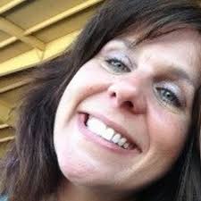 Mia Blank's Instagram, Twitter & Facebook