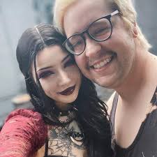 Dylan Eaves's Instagram, Twitter & Facebook