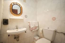 Modern, traditional, eclectic, rustic, glam, farmhouse, country Hostal Del Val Valladolid
