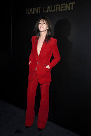 She's also french royalty, the daughter of louche french pop singer serge gainsbourg and model/actress/singer jane birkin. Charlotte Gainsbourg Jane Birkin Charlotte Gainsbourg Photos Zimbio