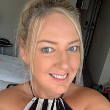 Cheryl Dickson-Lindsay (@chezneyd83)