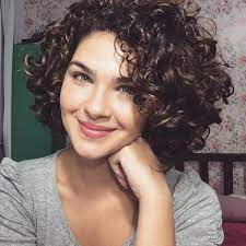 Curly Bob Hairstyles For Round Faces Short Curly Hairstyles For Women Cute Short Curly Hairstyles Curly Hair Styles
