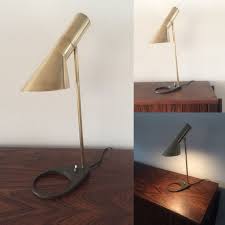 Sjaelden Arne Jacobsen Lampe I Messing Design Mobler