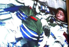 An astronaut from the people's republic of china | meaning, pronunciation, translations and examples. First Taikonaut Marks 16th Anniversary Of Space Trip Chinadaily Com Cn