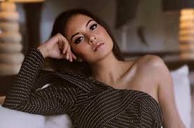 Aurélie moeremans was born on august 8, 1993 in brussels, belgium. Tanya Uang Rp10 Miliar Dipakai Apa Aurelie Moeremans Malah Diajak Ke Kua Matamata Com