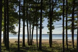 Petite balade sur la plage of oka beach. Parc National D Oka Lac Des Deux Montagnes Beach Tourisme Laurentides