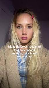 Margo Chestnut's Instagram, Twitter & Facebook