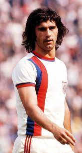 Gerd müller was born on november 3, 1945 in nördlingen, bavaria, germany as gerhard müller. Gerd Muller Bayern Munich Germany Football Gerd Muller Best Football Players