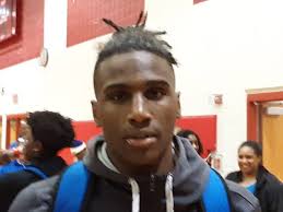 Lee pulls off shocker, upsets East Rock