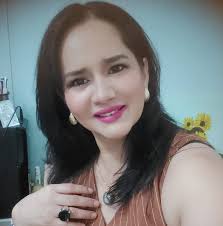 Farandula Polémico traje que usó Jazmin la Tumbadora en su gira por España  🇪🇸 Esto ha generado diversas opiniones!