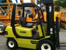 Michigan Clark CMP25-LPG Forklift